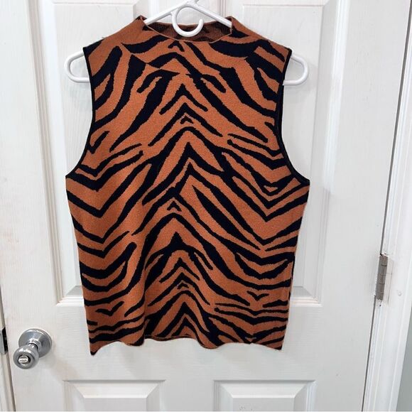 Medium super soft sleeveless animal print mock turtleneck sweater size Medium - Picture 3 of 12